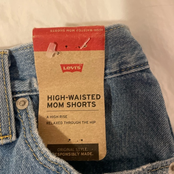 BRAND NEW SHORTS (levis) - Picture 2 of 4
